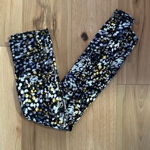 Lululemon size 4 running leggings